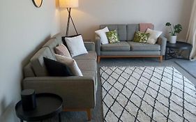 Downtown Retreat With Super-Fast Wifi